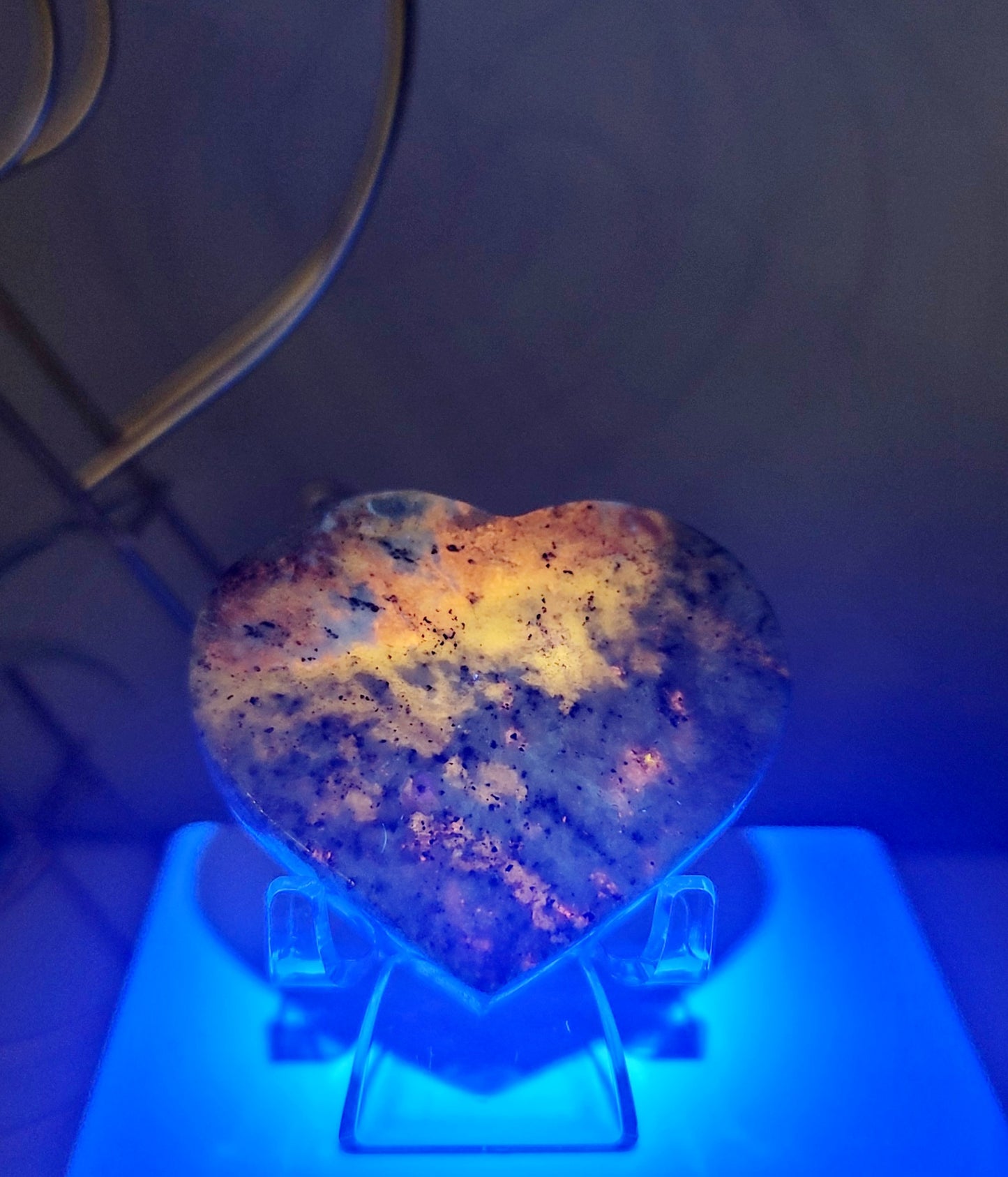 Hackmanite with Sodalite & Afghanite Heart ( UV Reactive)